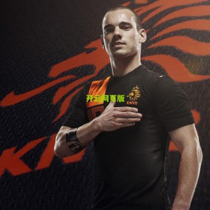 【开云网页版】维拉主场爆冷告负，埃梅里赛后诡异采访引风波