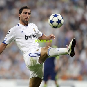 开云中国|艾顿统治攻防两端献赛季最佳演出 湖人主场力擒猛龙迎关键胜利