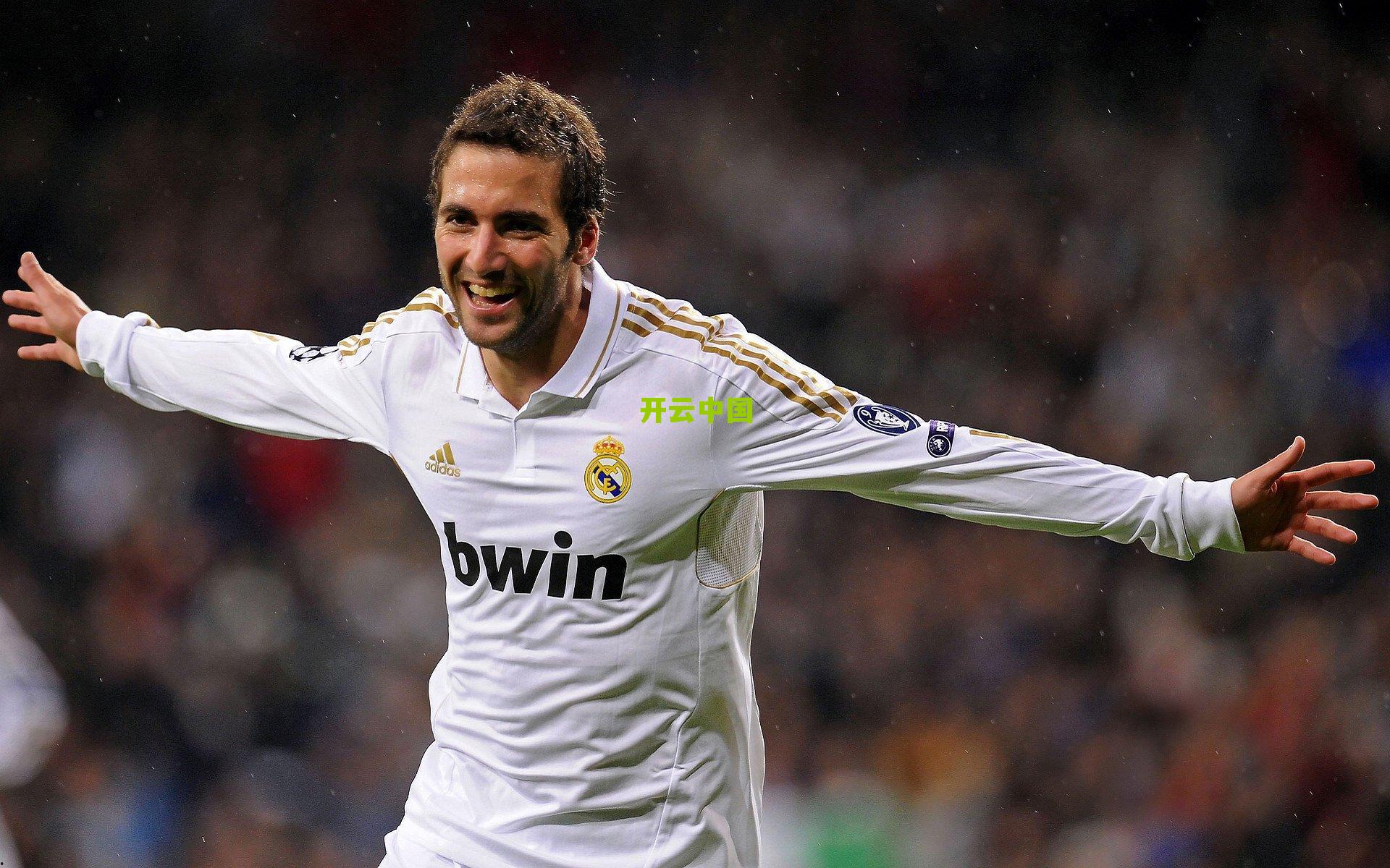 加斯佩里尼盛赞多夫比克世界波,布莱顿确认弗格森带伤作战状态成疑