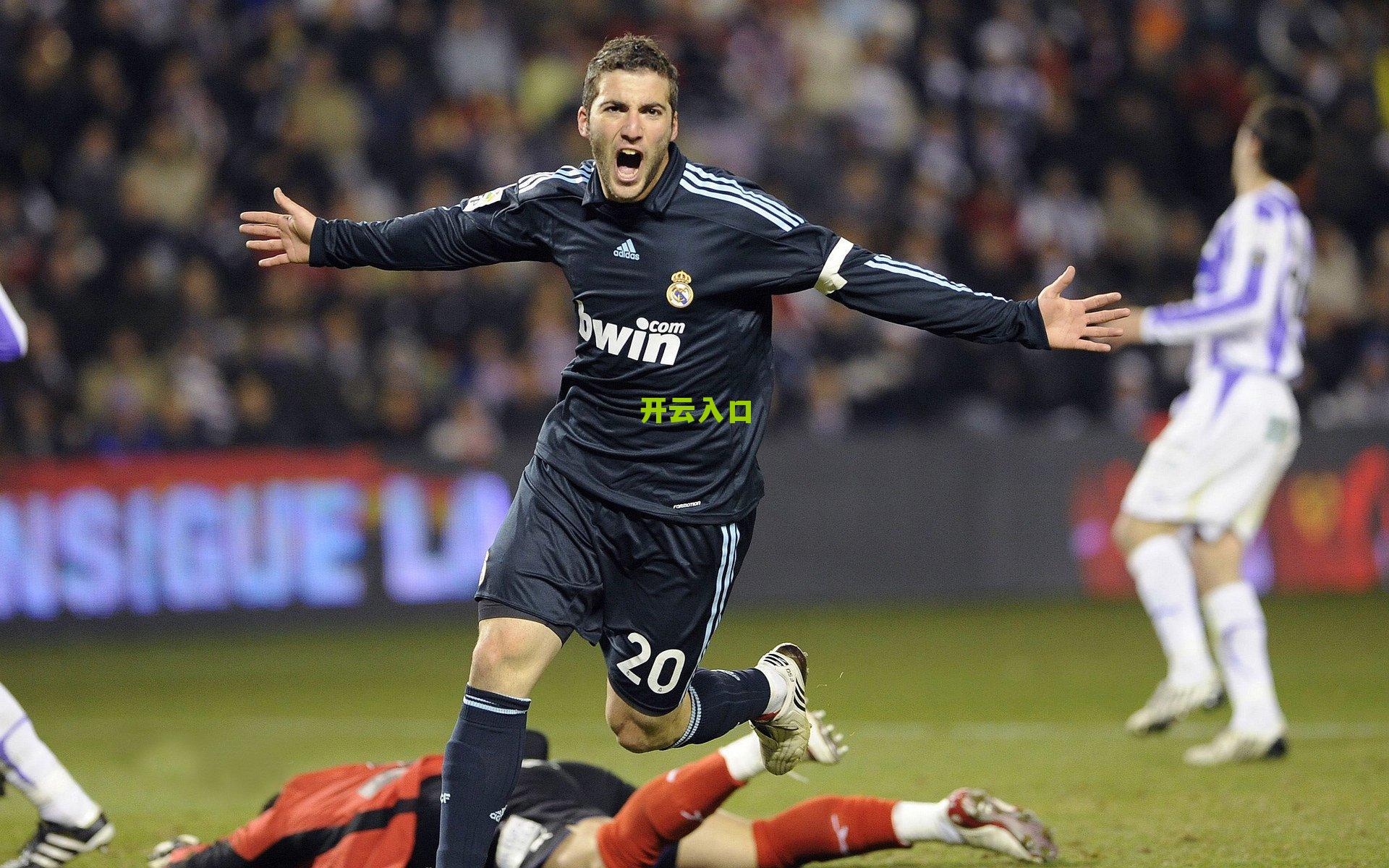 多特蒙德冬窗锁定新门神？德媒曝黄黑军团评估引进国米青训瑰宝小斯坦科维奇